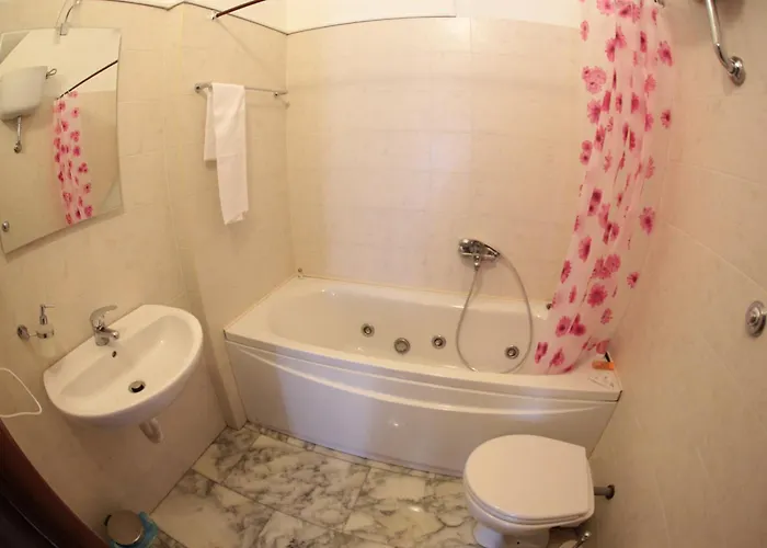 Emporio 36 Boutique בית הארחה *